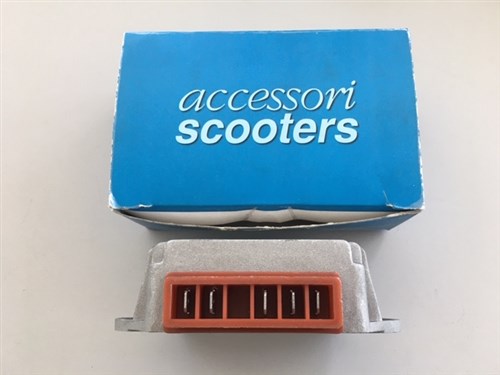 Spanningsregelaar piaggio scooter